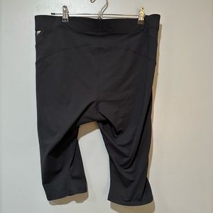 Knee length high waisted Fabletics leggings 1x